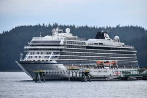 Best Alaska Cruise Lines For Families, Kids And Adults - Alaska Trippers