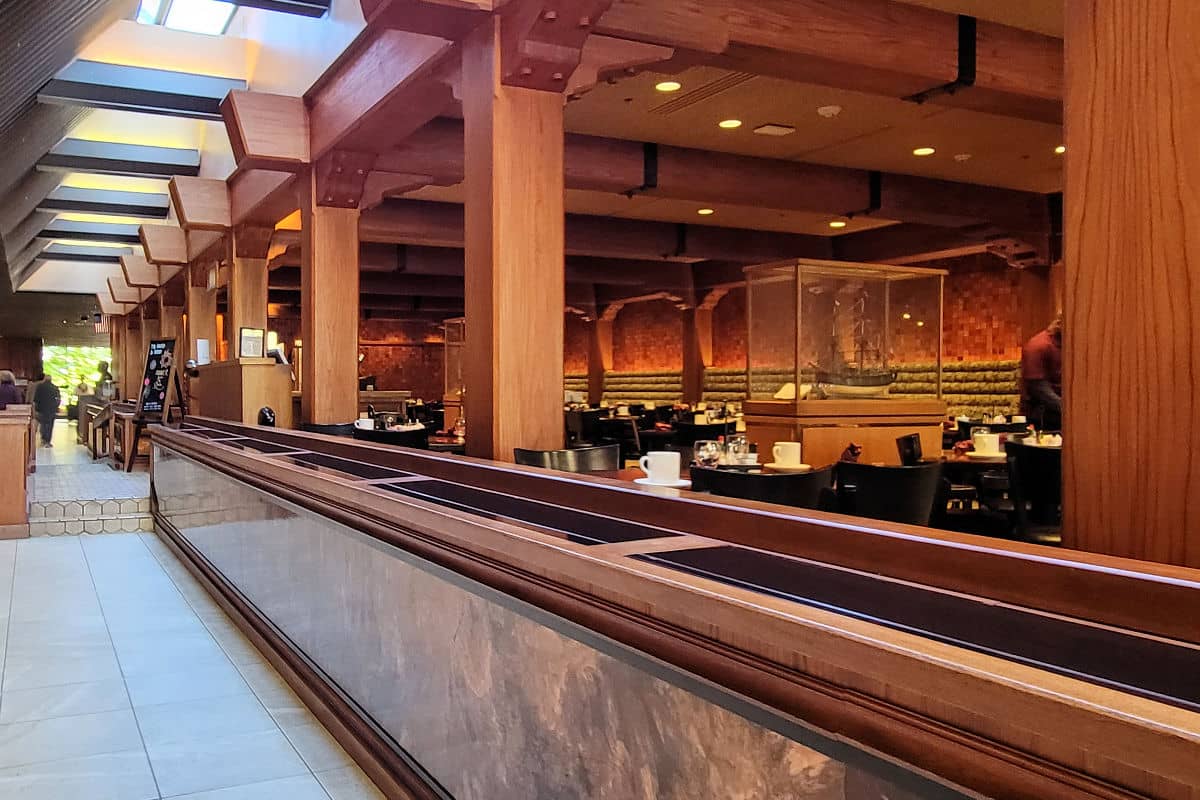 The Pantry inside the Captain Cook Hotel