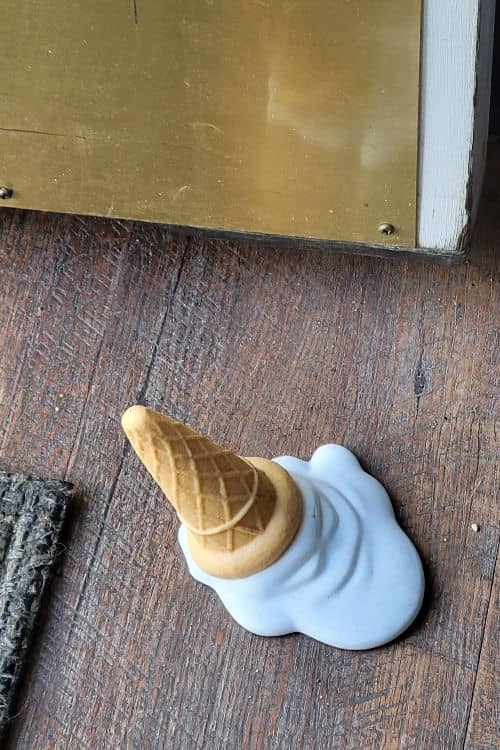 Ice cream door stop