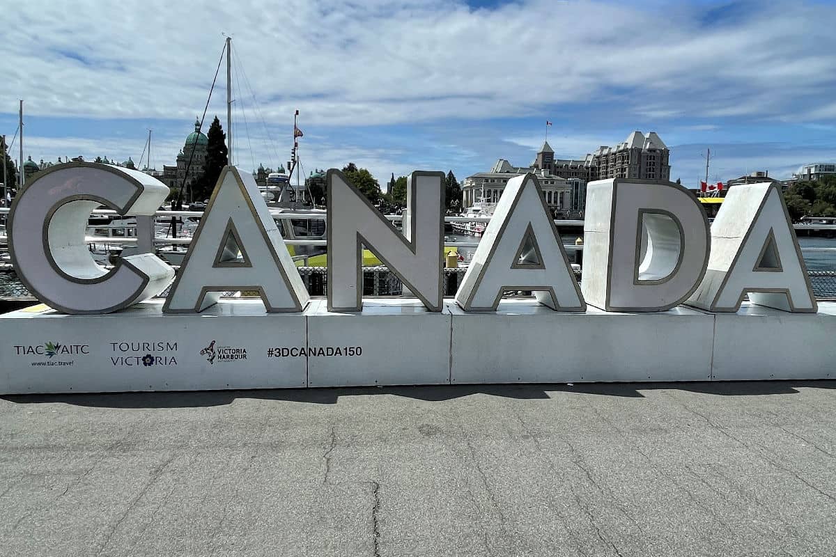 Canada sign on Victoria's waterfront