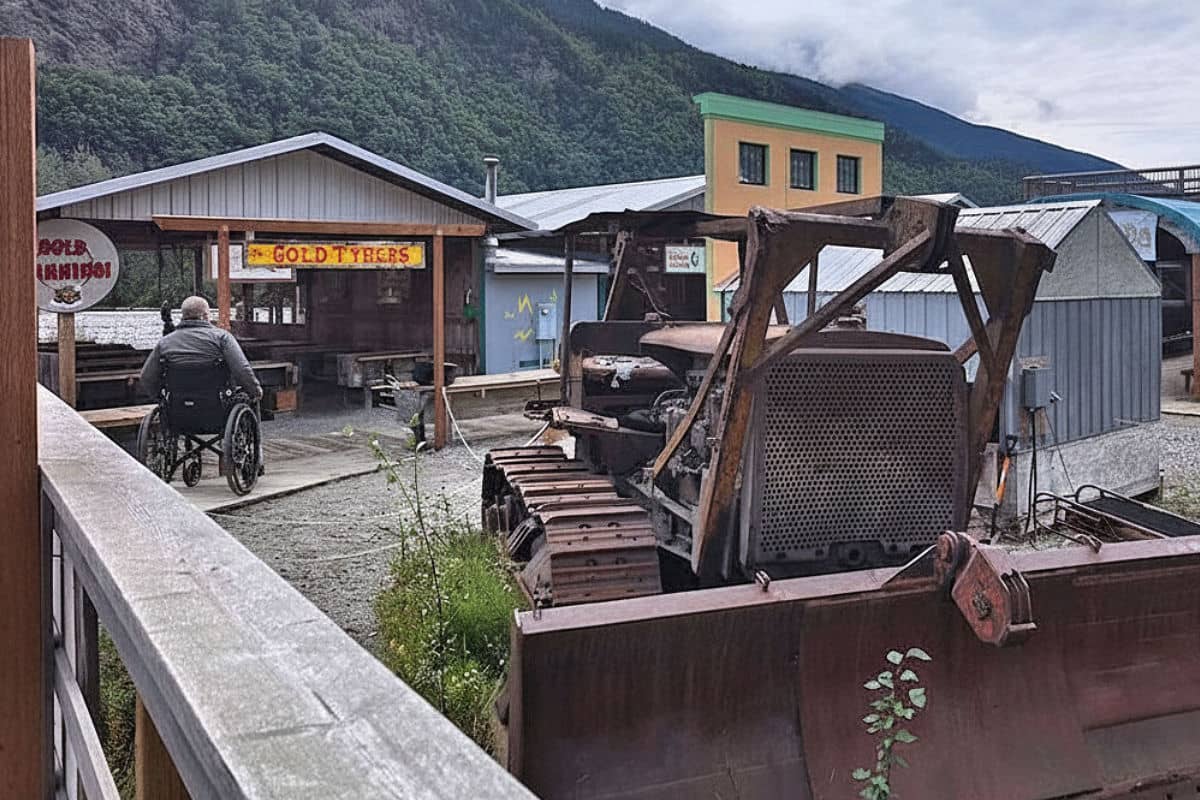 Klondike 360 Gold Dredge Tour in Skagway