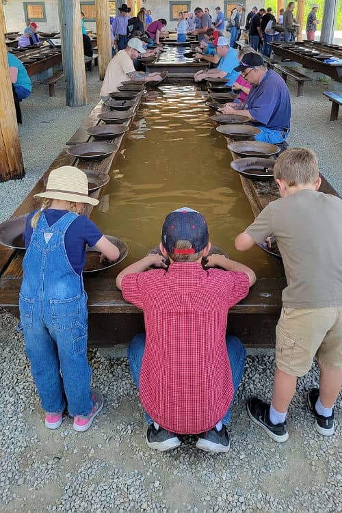 Children gold panning in Alaska